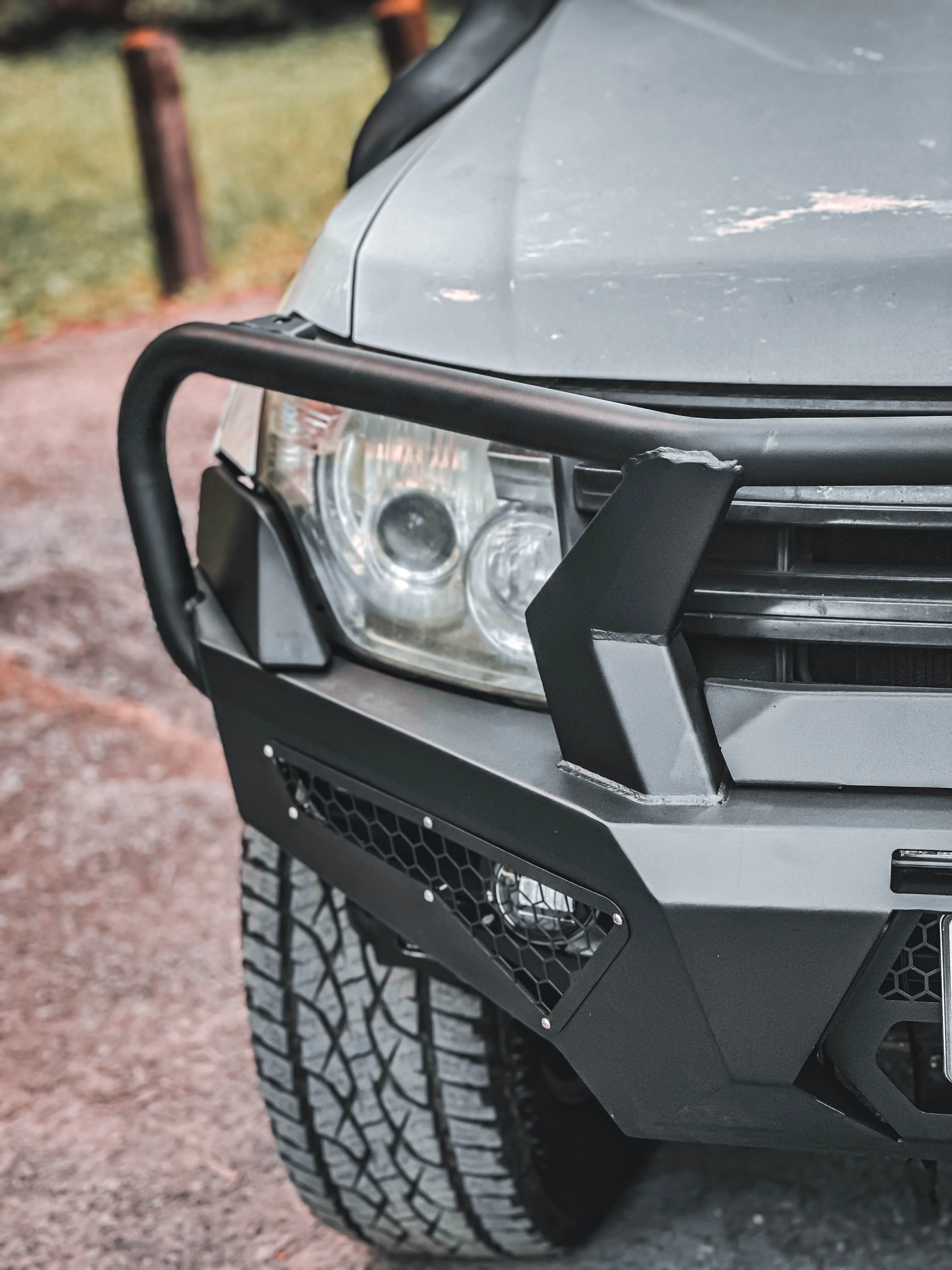 Alpha 4WD Pack Steel Bull Bar for Mitsubishi Pajero NS NT NX NW 2007+ - Image 4