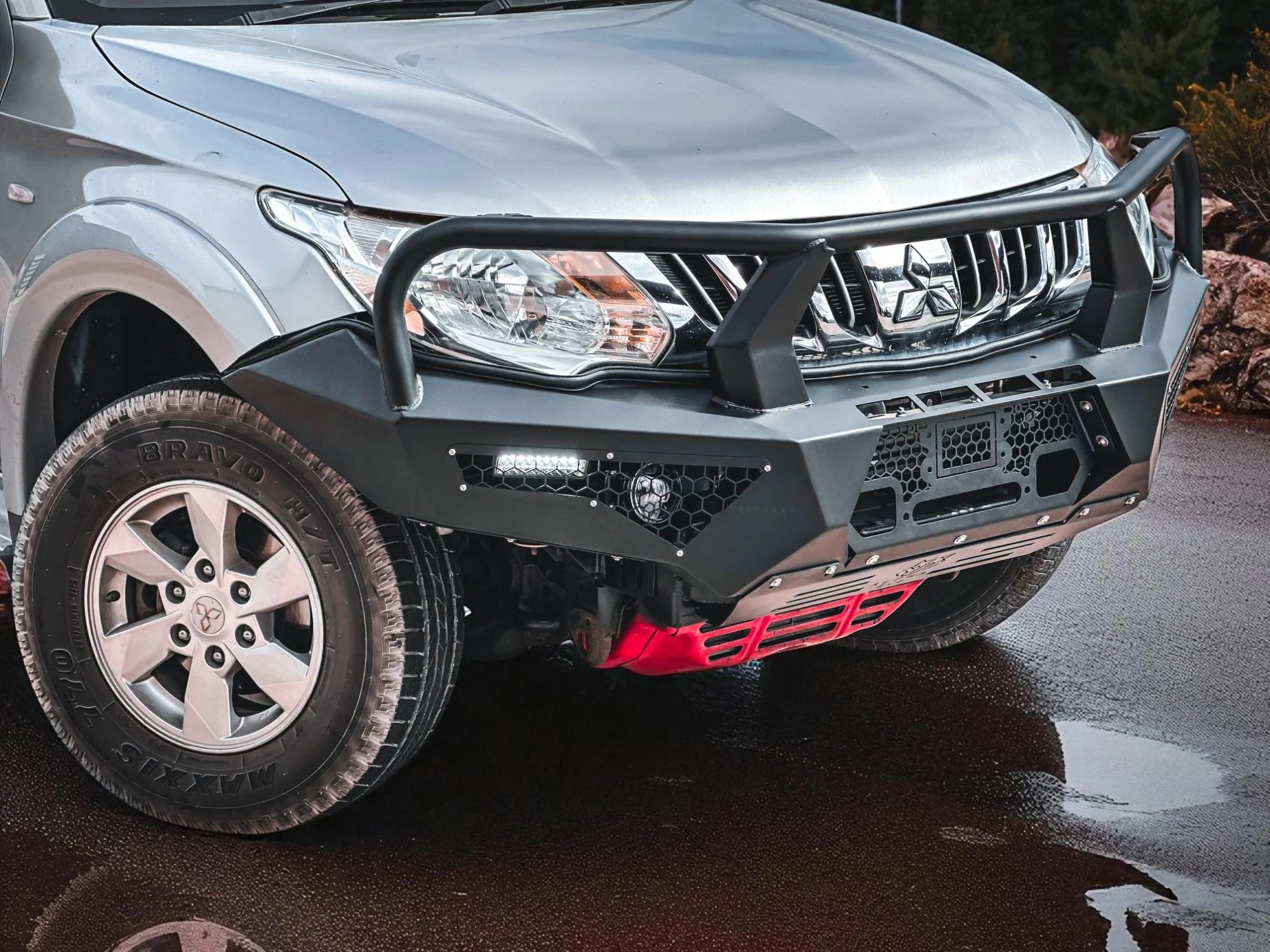 Alpha 4WD Pack Steel Bull Bar for Mitsubishi Triton MQ 2015 - 2018 - Image 8
