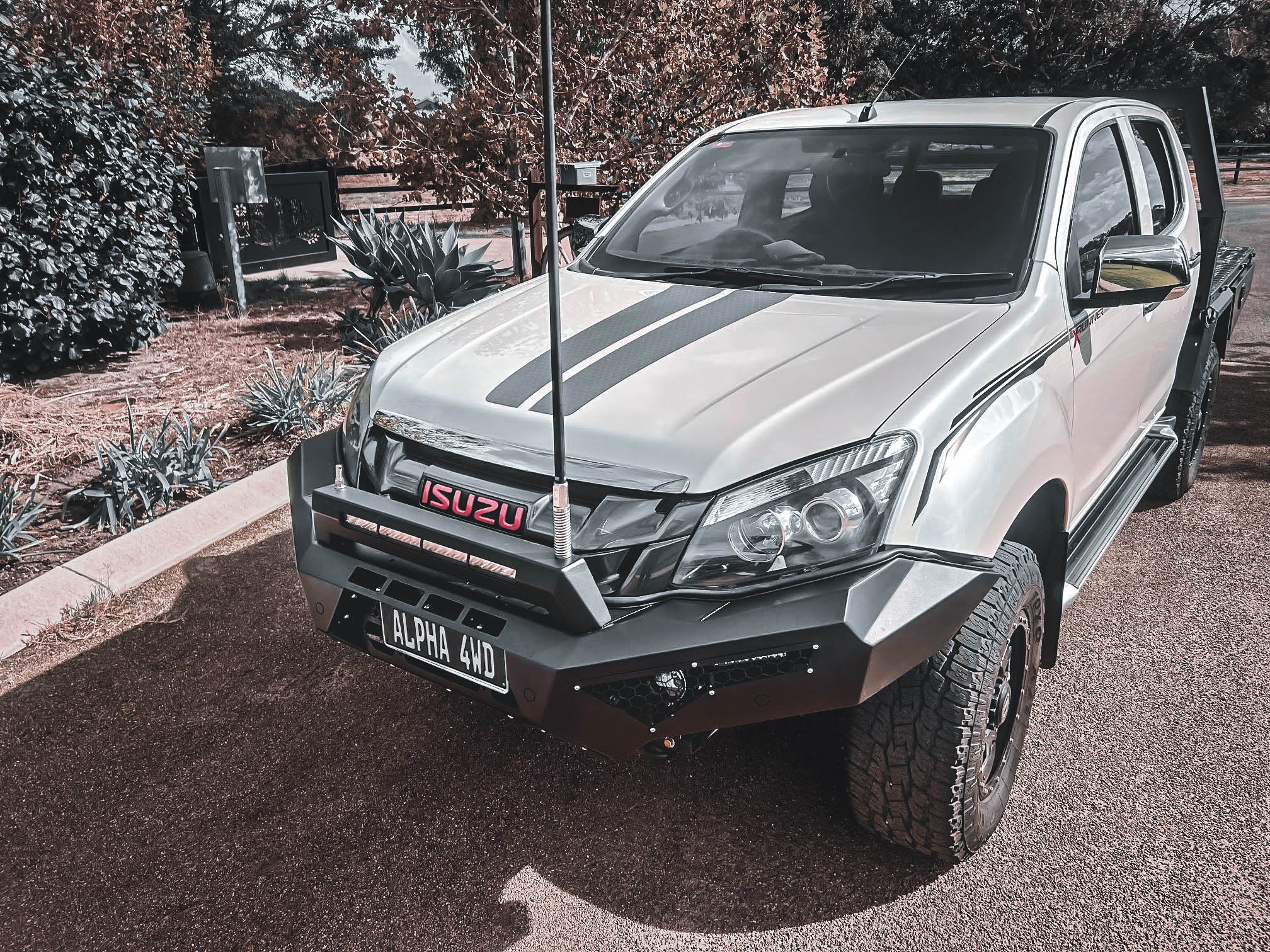 Alpha 4WD Predator Steel Bull Bar for Isuzu D-max Dmax 2012 - 2016 - Image 3