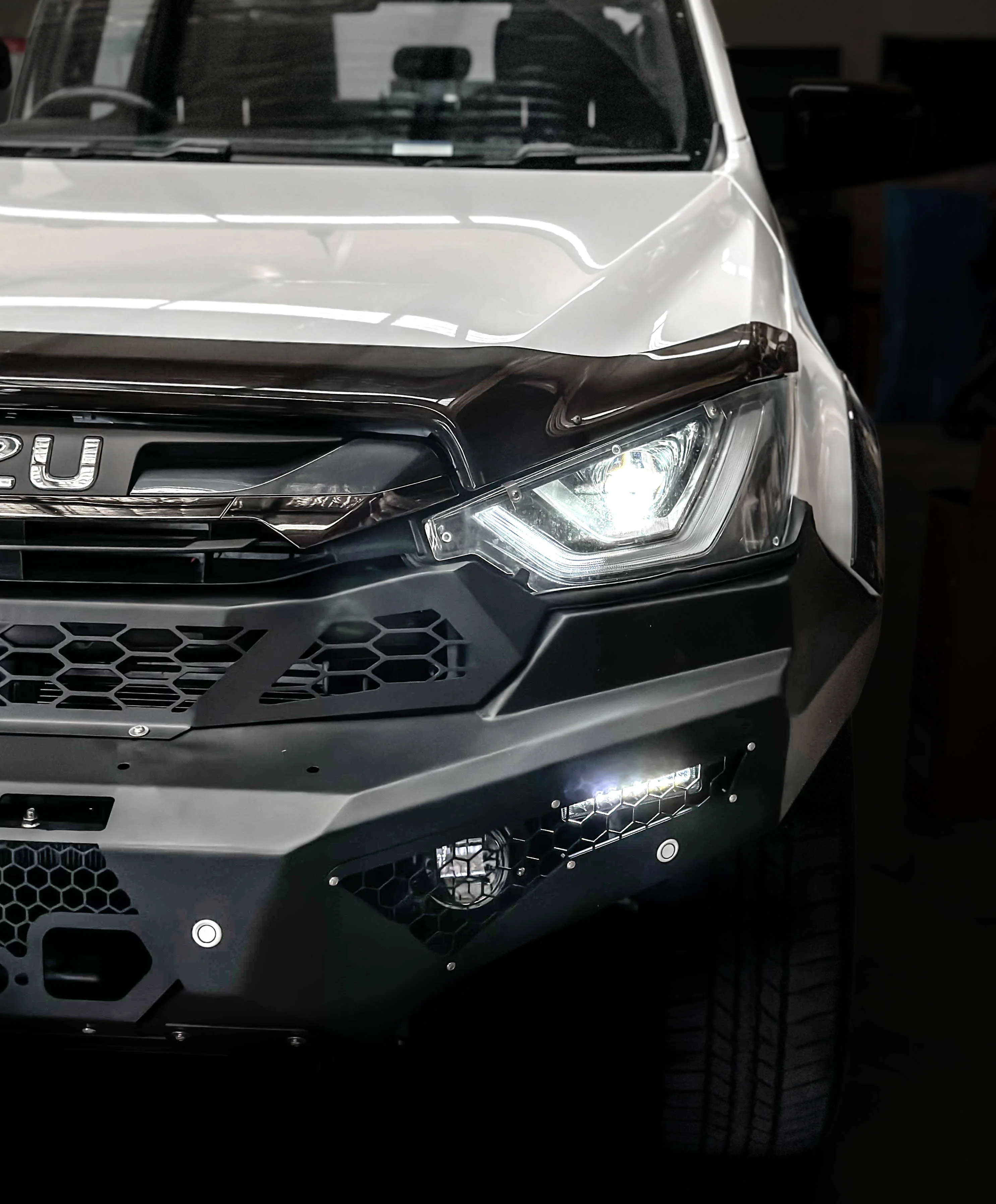 Alpha 4WD Predator Steel Bull Bar for Isuzu D-MAX 2019-2024 (pre-facelift) - Image 10