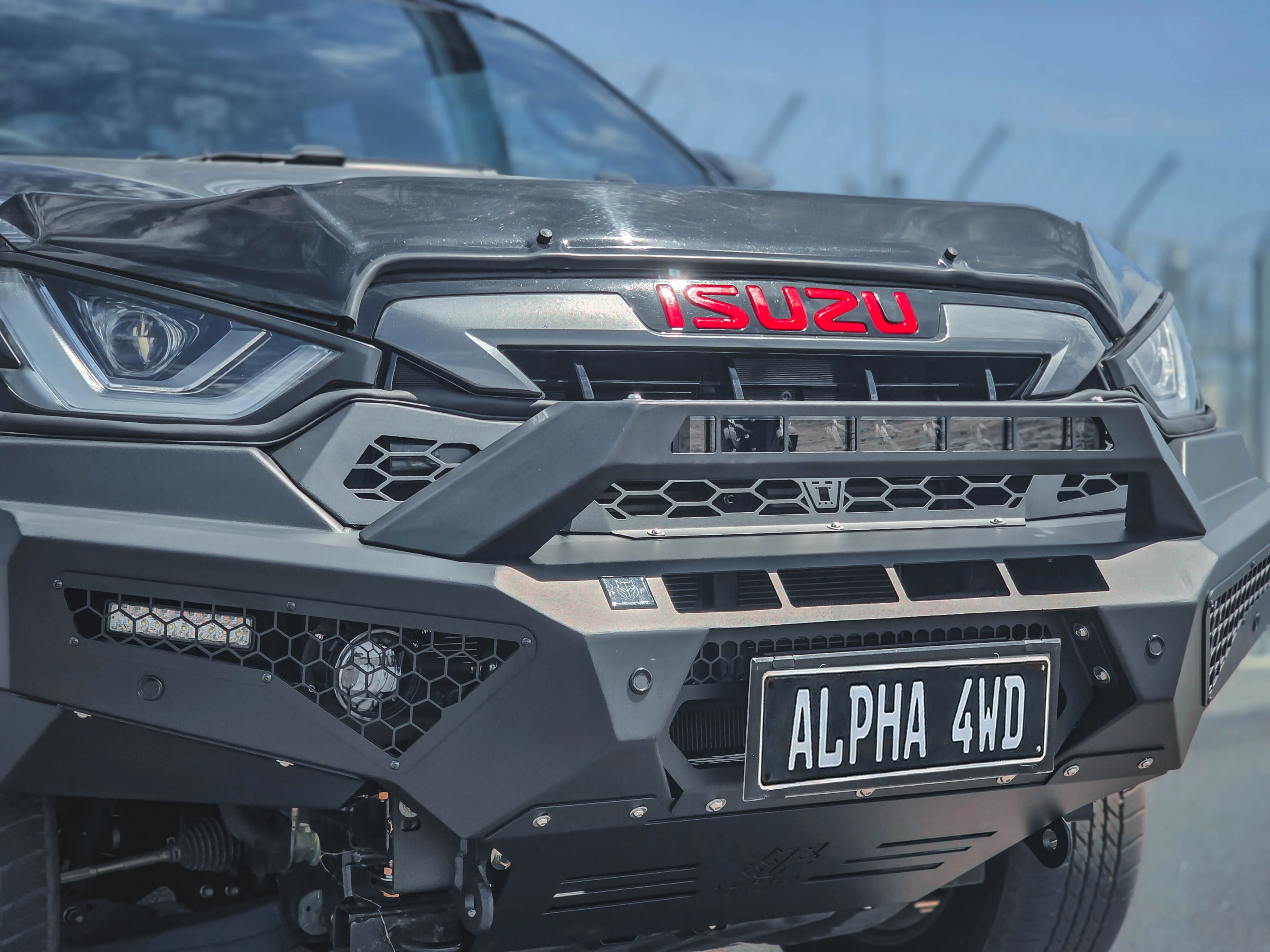 Alpha 4WD Predator Steel Bull Bar for Isuzu D-MAX 2019-2024 (pre-facelift) - Image 5
