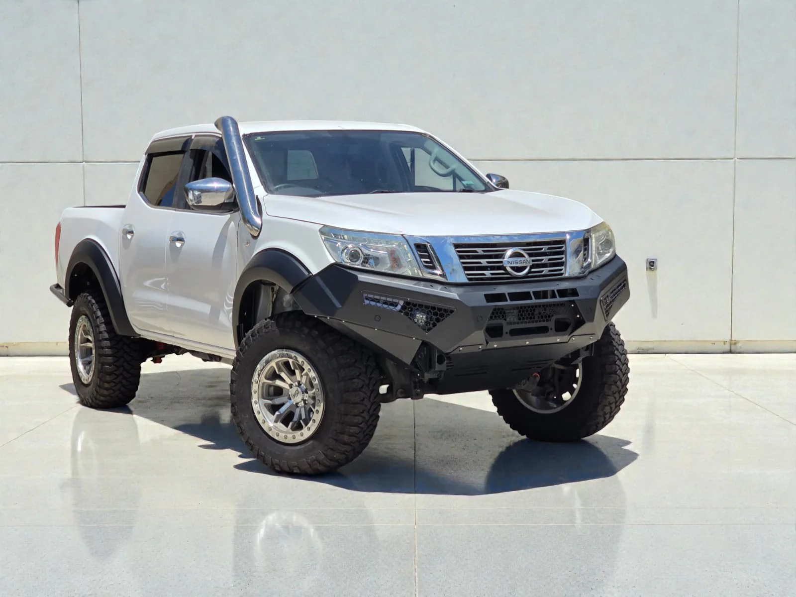 Alpha 4WD Predator Steel Bull Bar for Nissan Navara NP300 D23 - Image 5