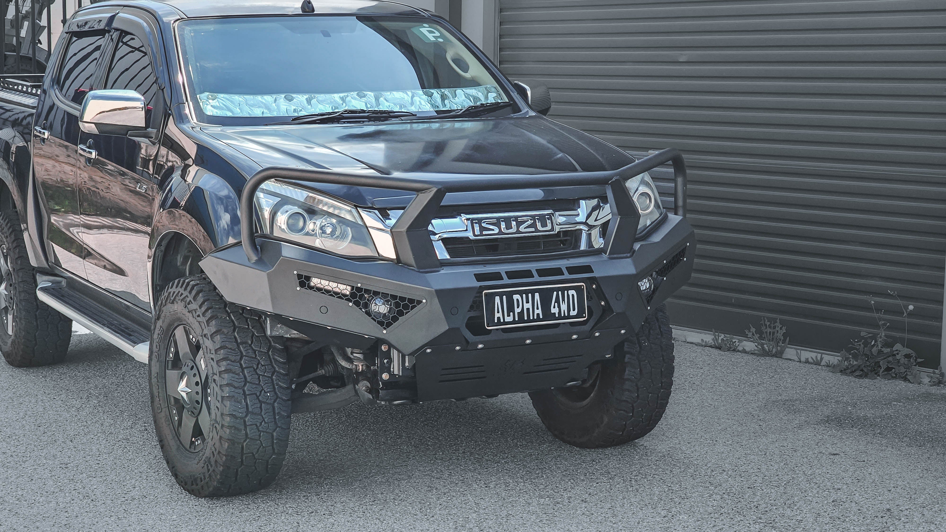Alpha 4WD Steel Pack Bull Bar for Isuzu D - Max 2012 - 2016 - Image 3