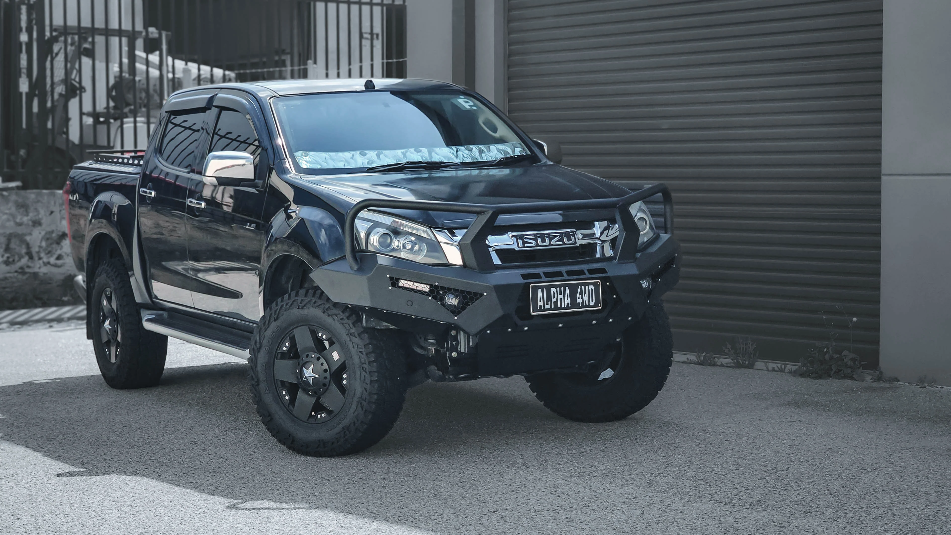 Alpha 4WD Steel Pack Bull Bar for Isuzu D - Max 2012 - 2016 - Image 4