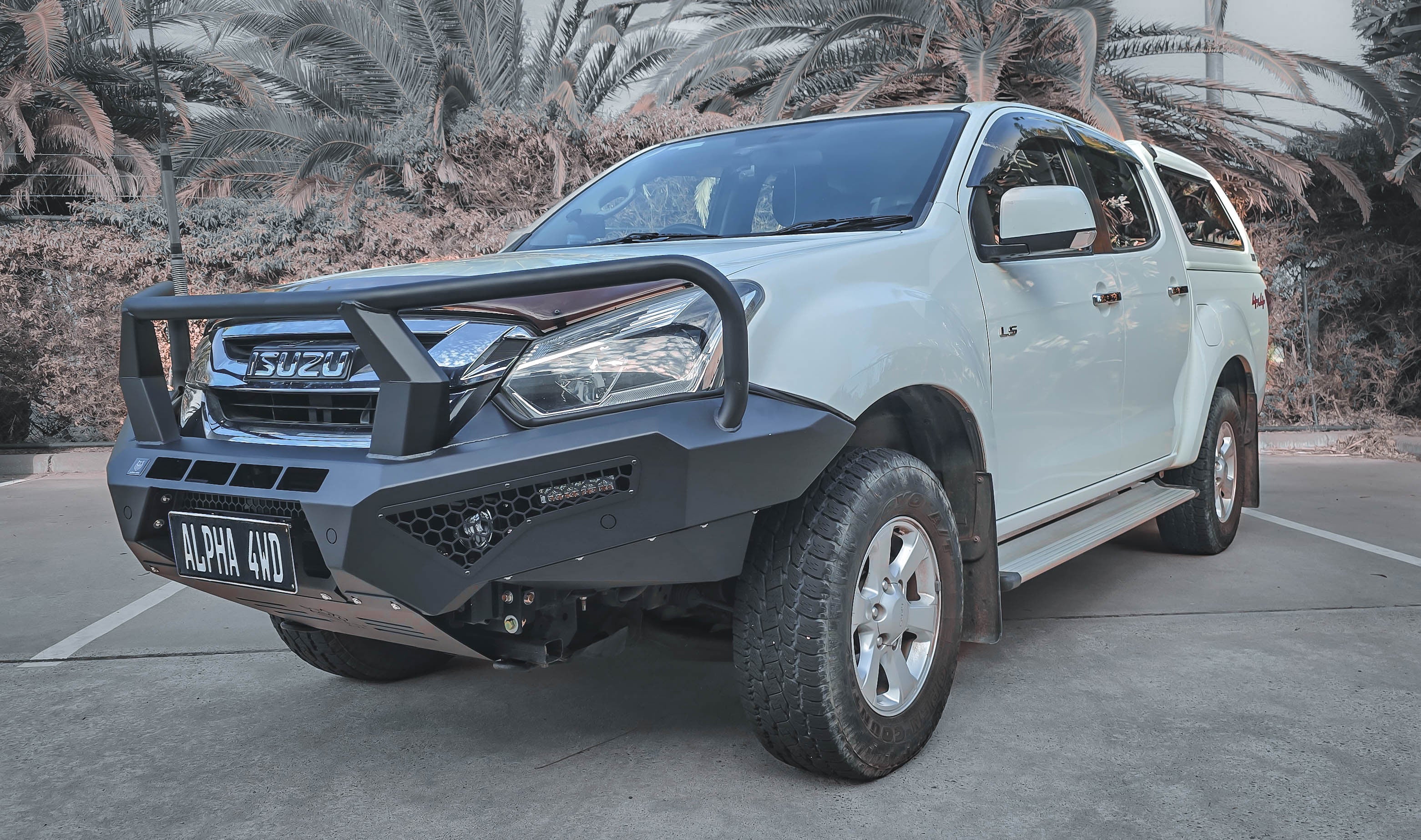 Alpha 4WD Steel Pack Bull Bar for Isuzu D - Max 2017 - 2019 - Image 3