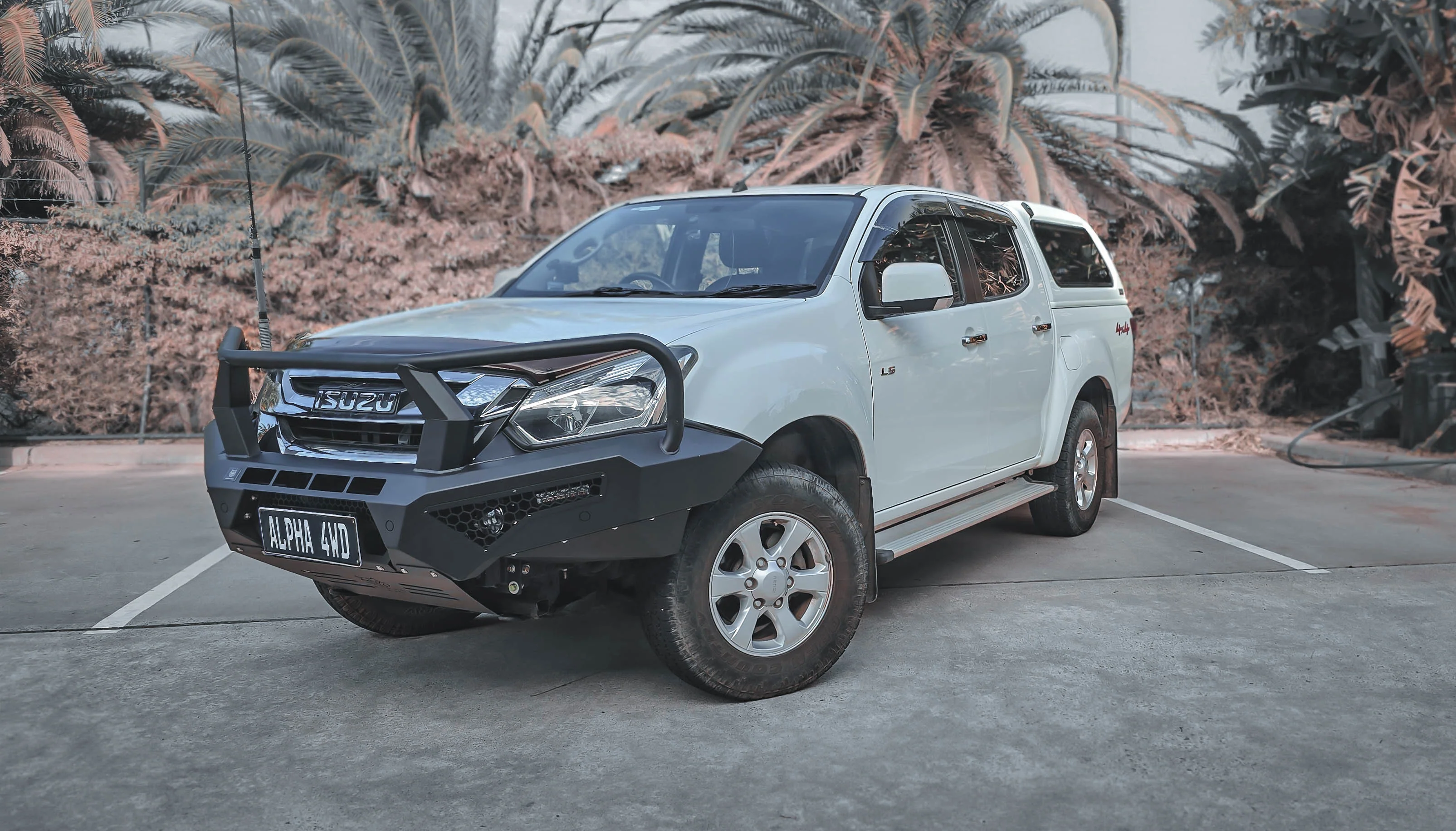 Alpha 4WD Steel Pack Bull Bar for Isuzu D - Max 2017 - 2019 - Image 4