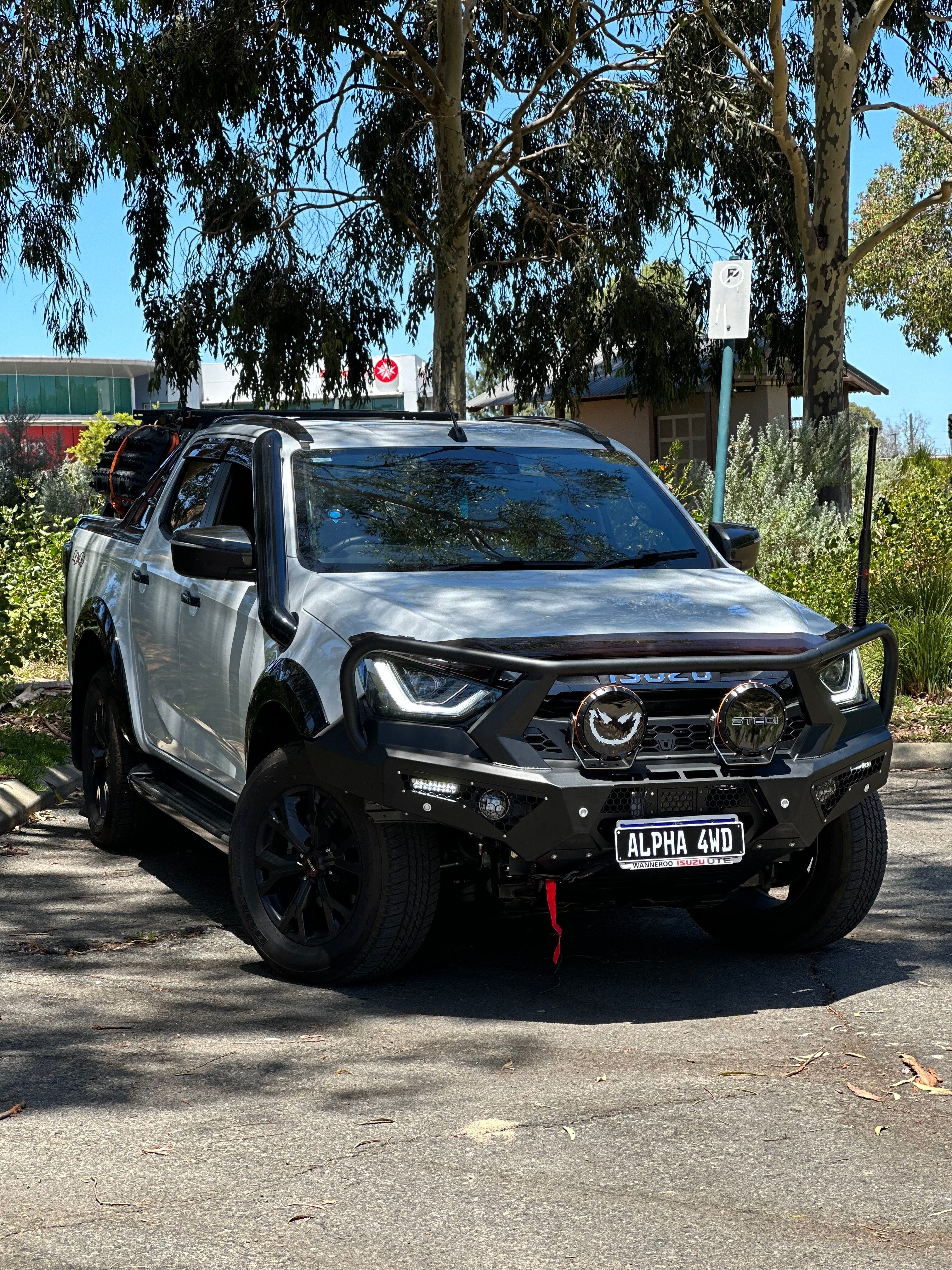 Alpha 4WD Steel Pack Bull Bar for Isuzu D-MAX 2019-2024 (pre-facelift) - Image 3