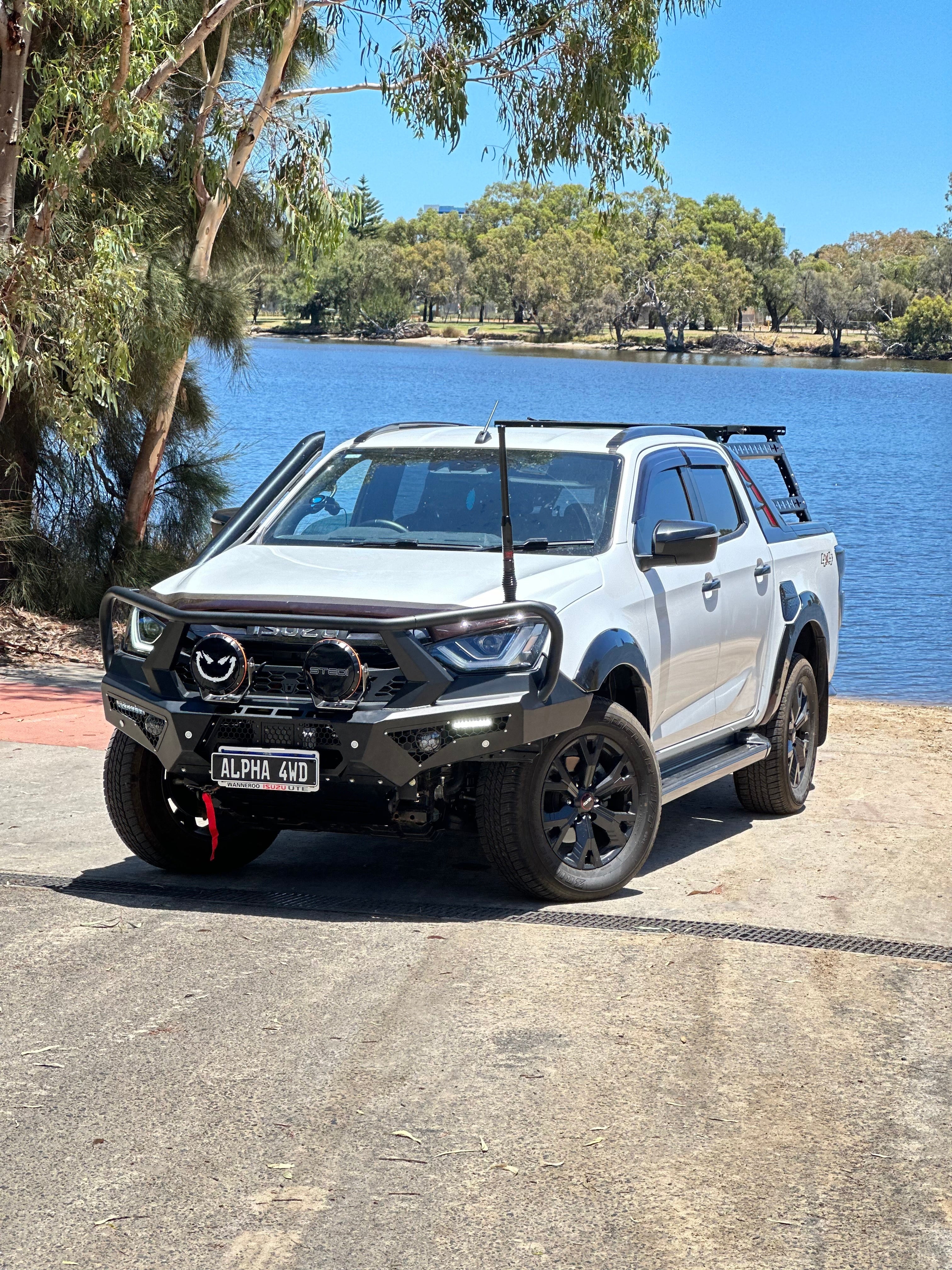 Alpha 4WD Steel Pack Bull Bar for Isuzu D-MAX 2019-2024 (pre-facelift) - Image 4