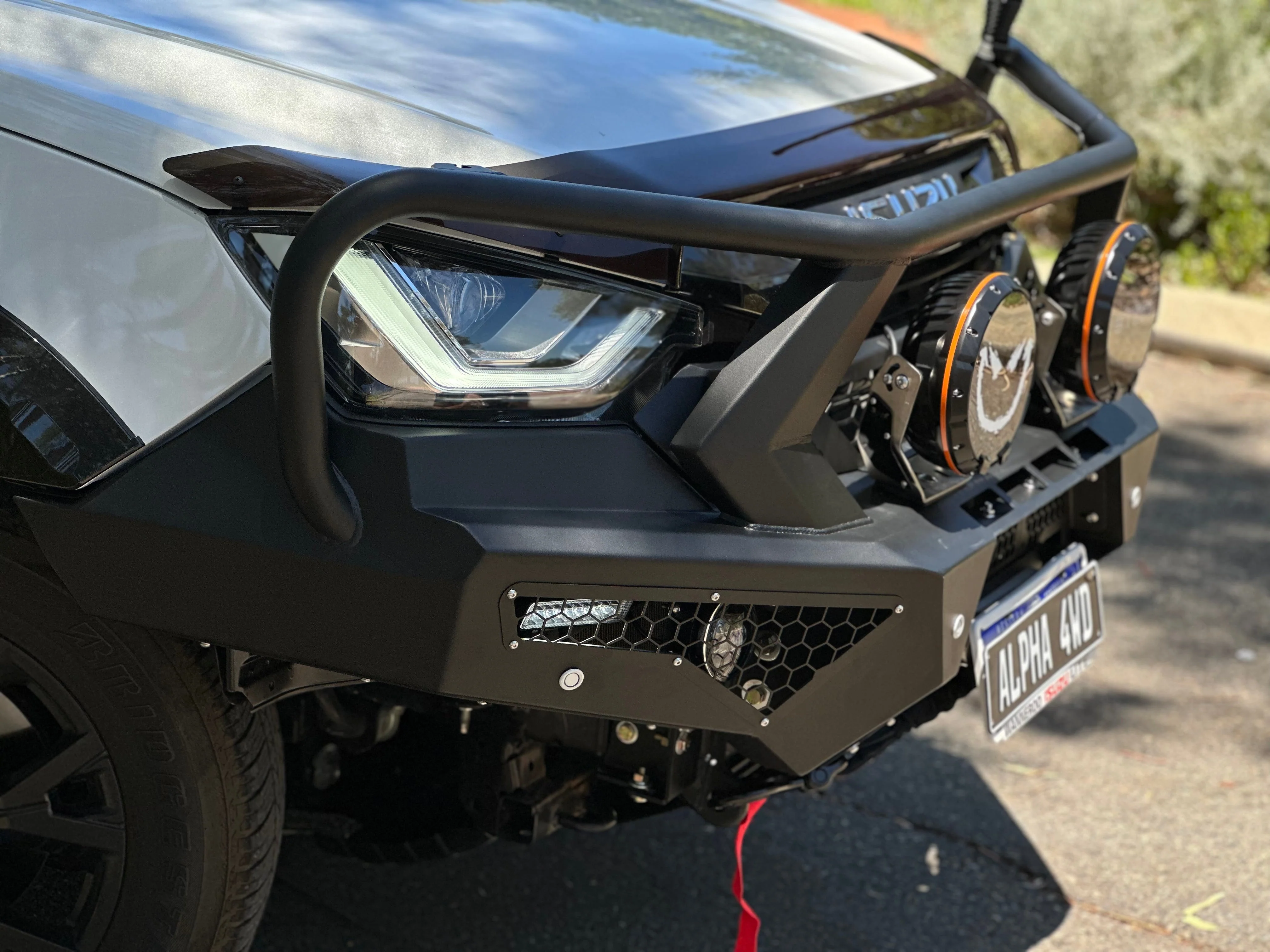 Alpha 4WD Steel Pack Bull Bar for Isuzu D-MAX 2019-2024 (pre-facelift) - Image 9