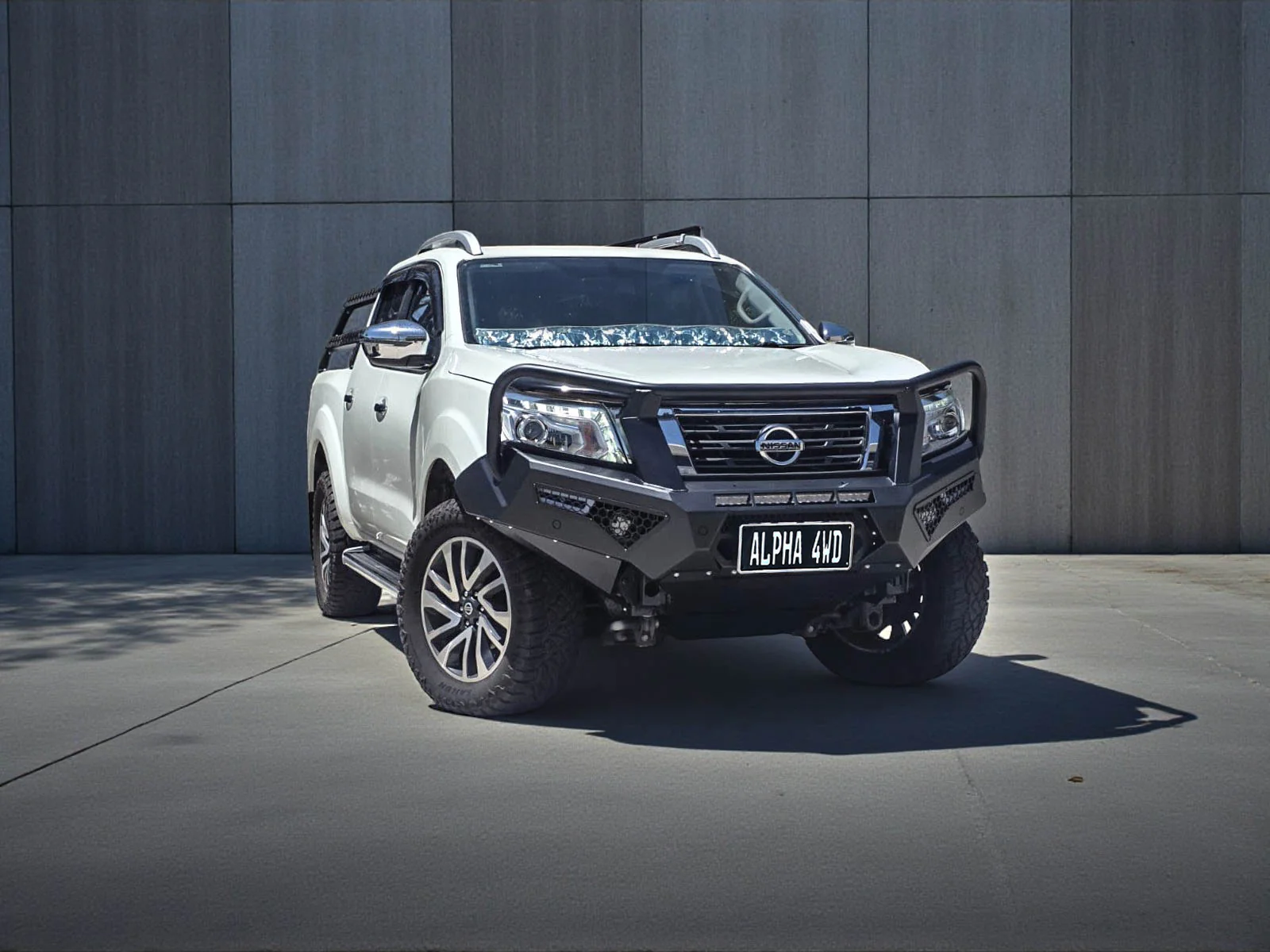 Alpha 4WD Steel Pack Bull Bar for Nissan Navara NP300 D23 - Image 3