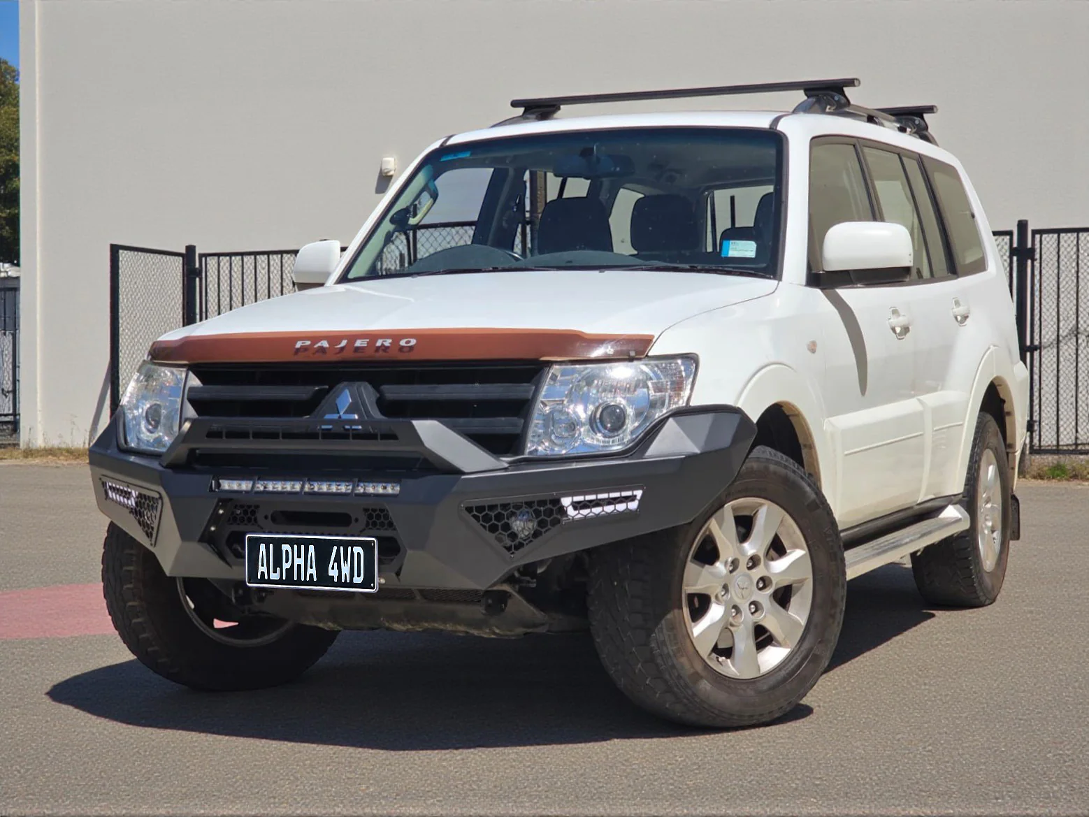 Alpha Predator Steel Bull Bar for Mitsubishi Pajero NS NT NX NW 2007+ - Image 9