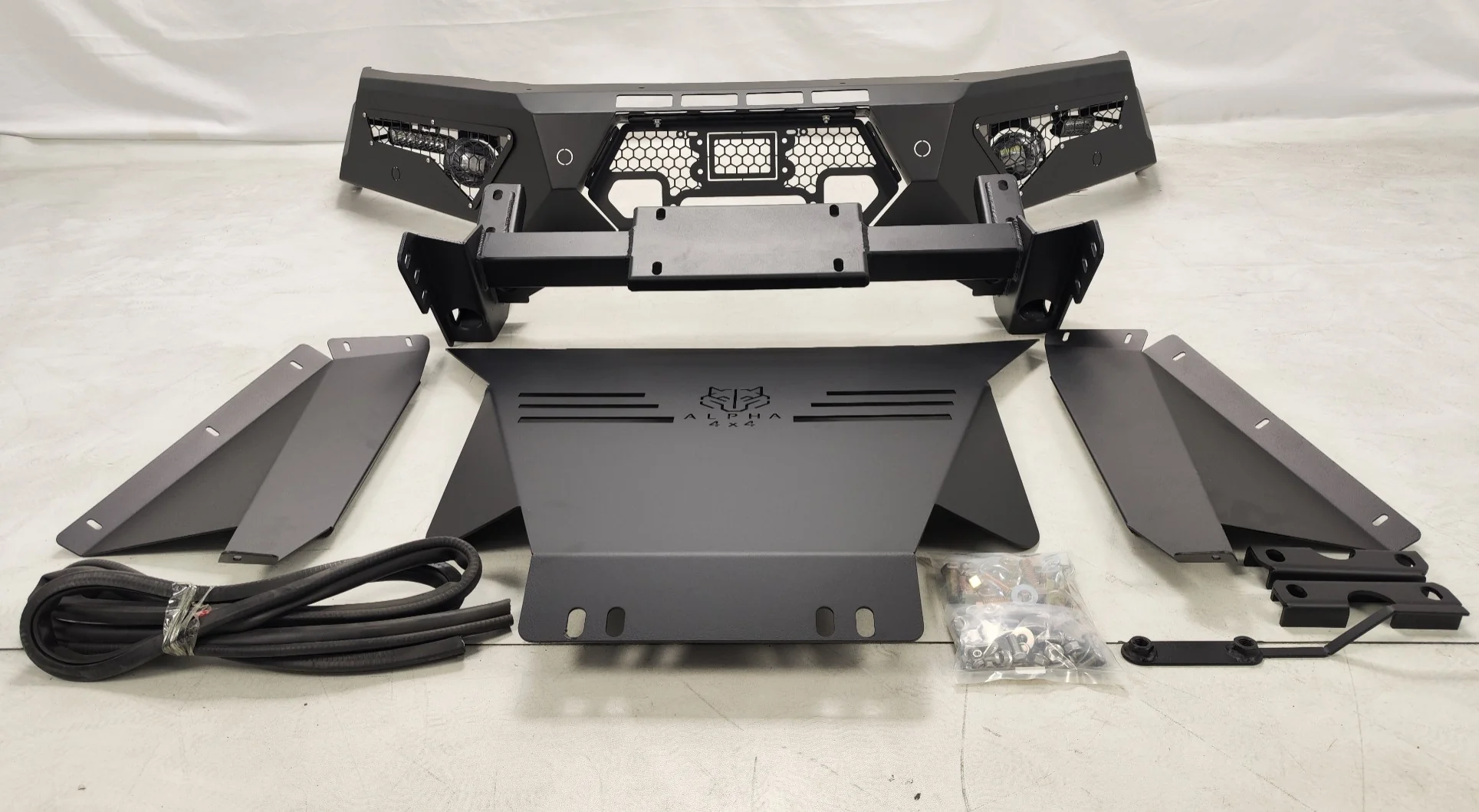 Alpha Predator Steel Bull Bar  for Nissan Navara D40 2010-2015 Spanish - Image 5